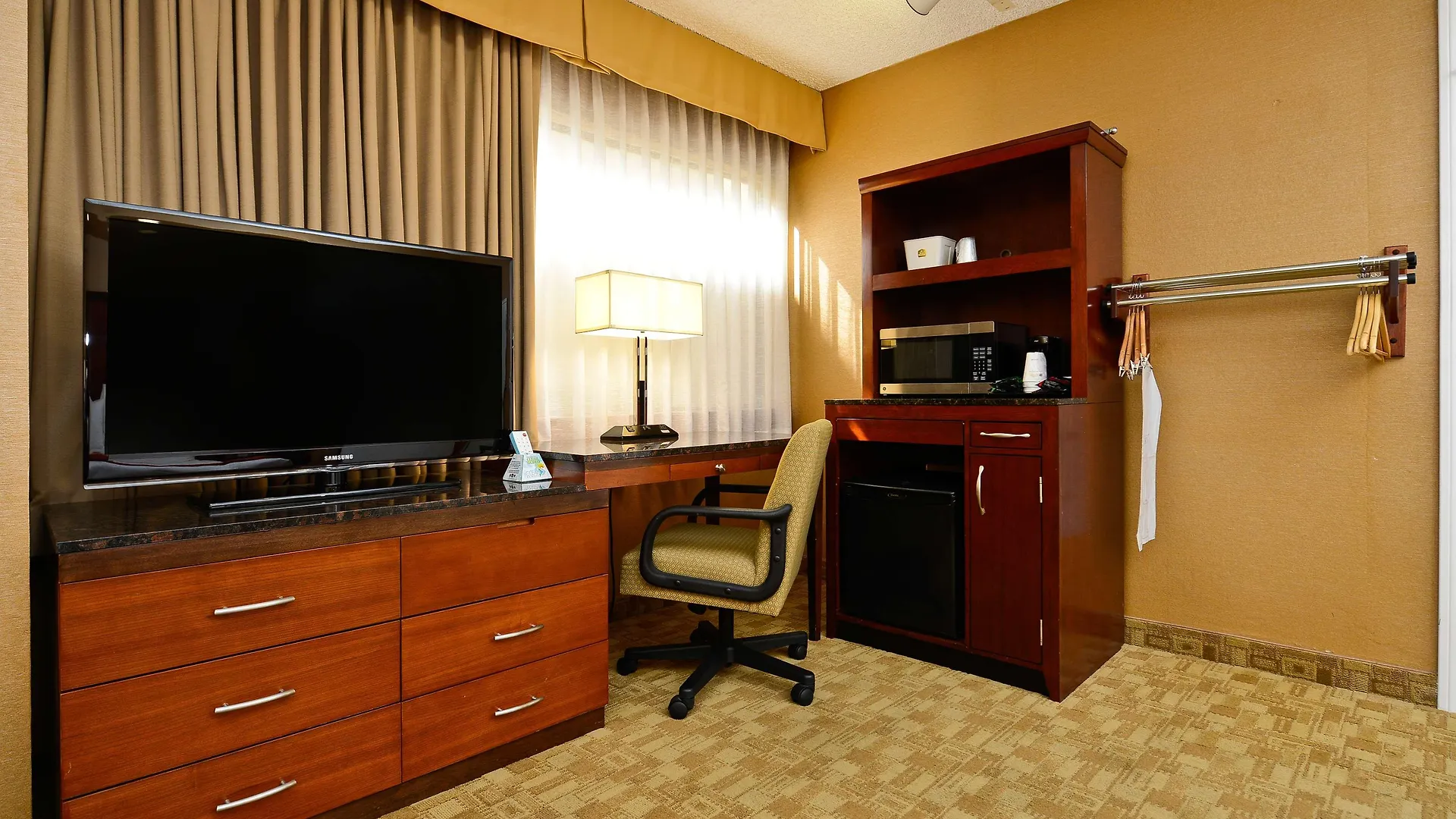 Best Western Inn At Palm Springs